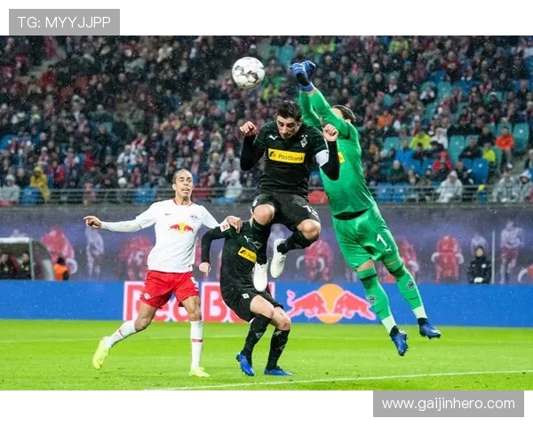 多特防线稳定性持续波动，对球队近期表现形成制约