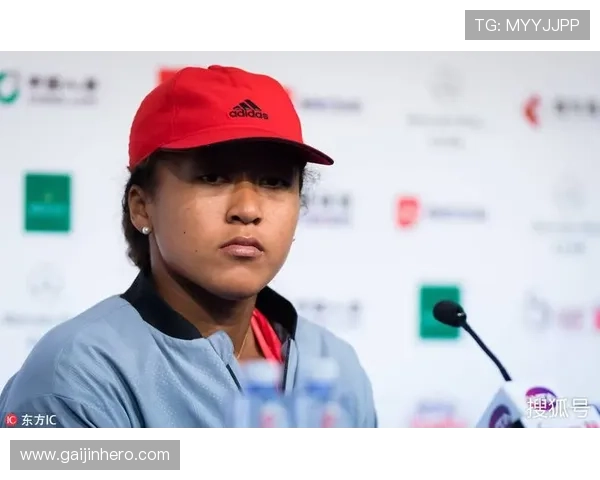 娜奥米·大阪这是要真当明星过，球场上怎么没见她这样？